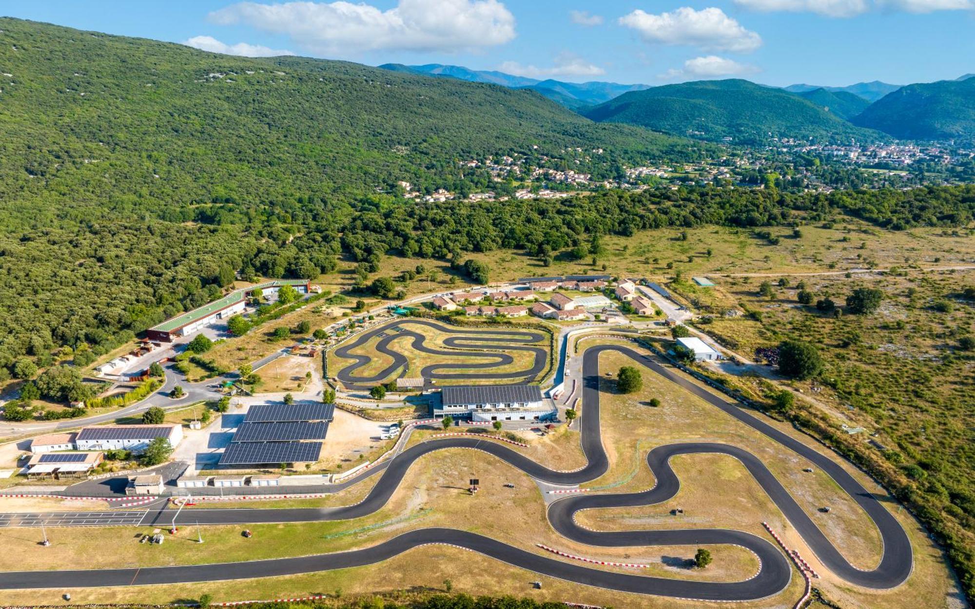 Park & Suites Village Gorges De L'Herault-Cevennes Brissac Zewnętrze zdjęcie
