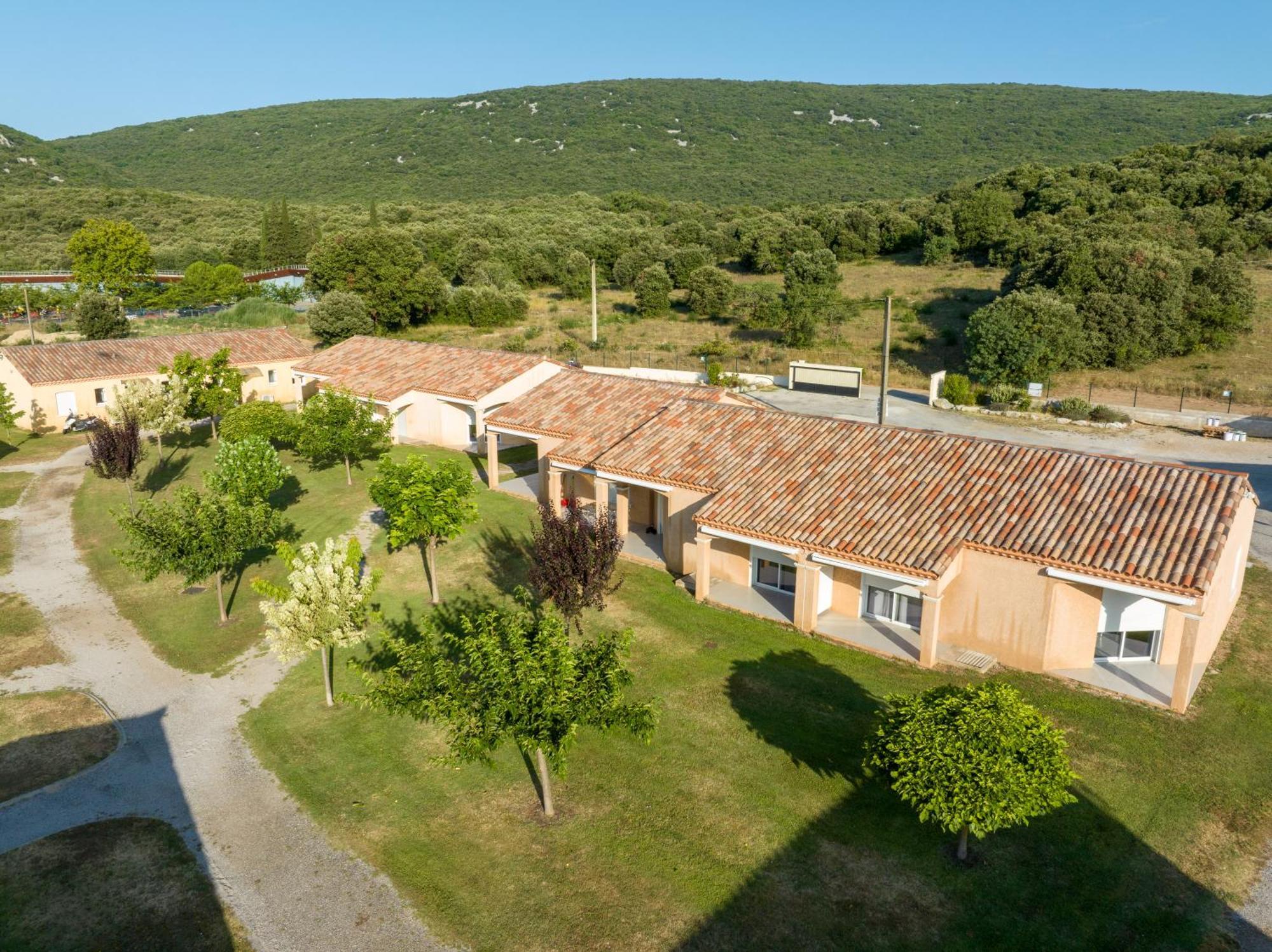 Park & Suites Village Gorges De L'Herault-Cevennes Brissac Zewnętrze zdjęcie