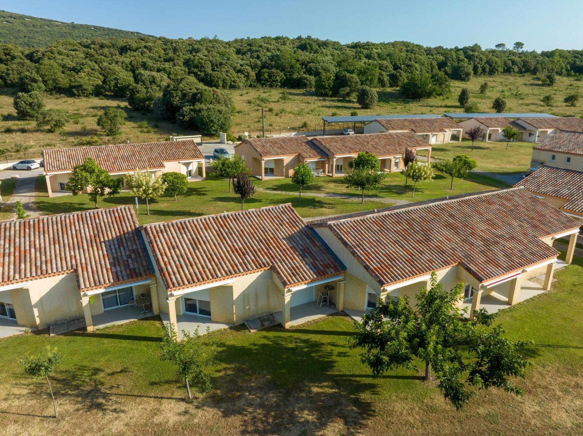 Park & Suites Village Gorges De L'Herault-Cevennes Brissac Zewnętrze zdjęcie